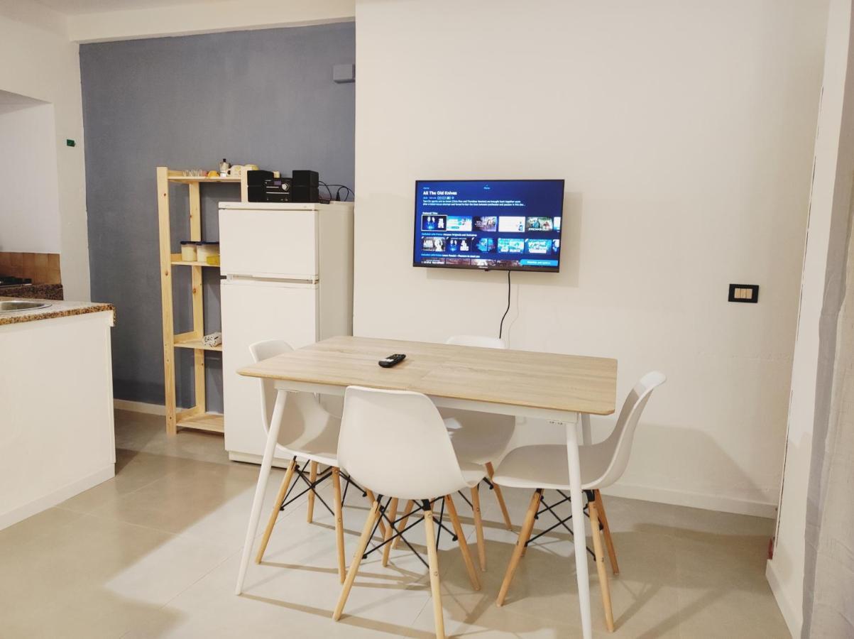 Ferienwohnung Loft Con Cortiletto - 100 Meters From The Beach Cefalù Exterior foto