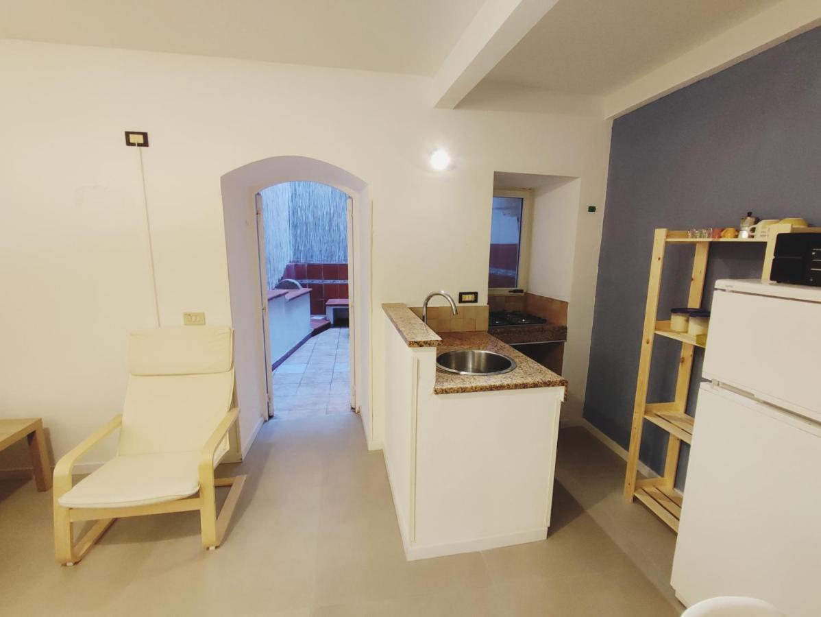 Ferienwohnung Loft Con Cortiletto - 100 Meters From The Beach Cefalù Exterior foto